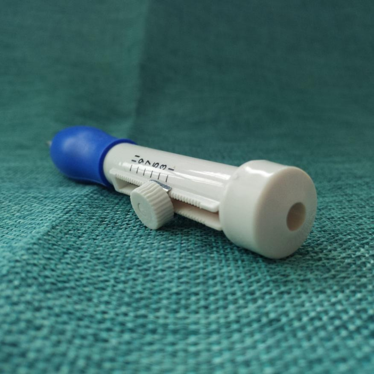 3D Punch Needle Set – Embroidery & Cross-Stitch Tool