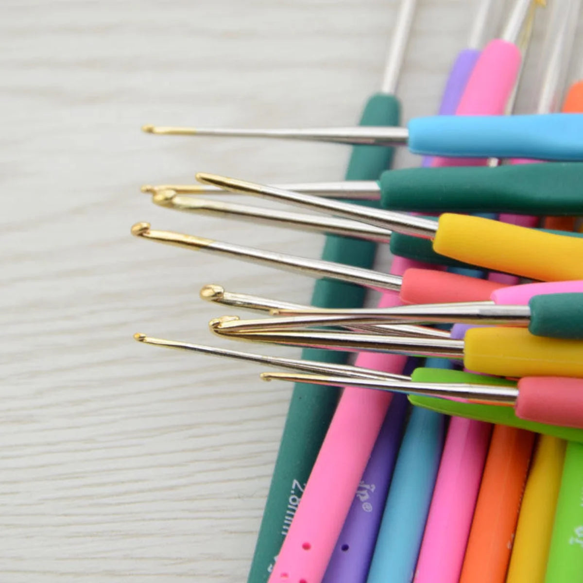 Gold Head Steel Crochet Hooks | Rubber Grip Fine Work