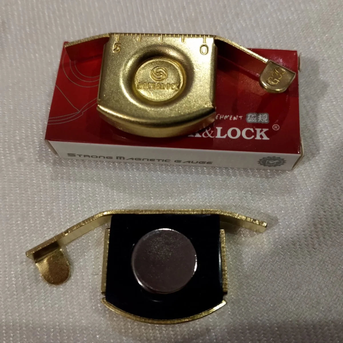 Lock & Lock Magnetic Seam Guide | Precision Sewing Aid