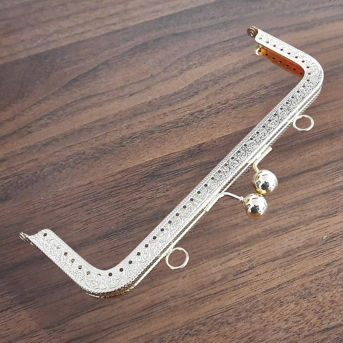 Premium Metal Frame Clutch handle