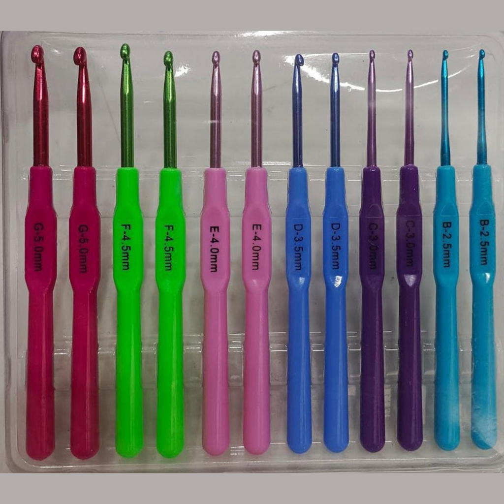 Plastic Handle Metal Crochet Hook set (2pcs Set)